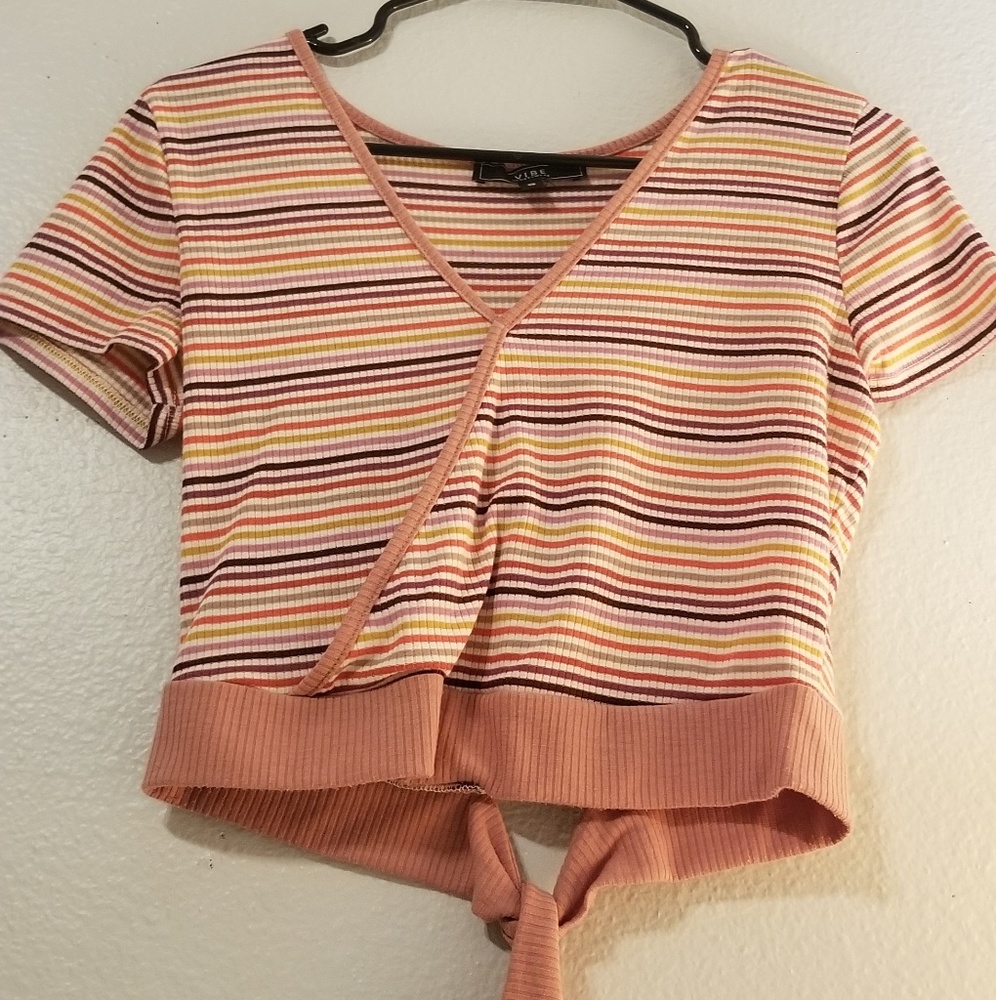 ♡cute  Striped crop top